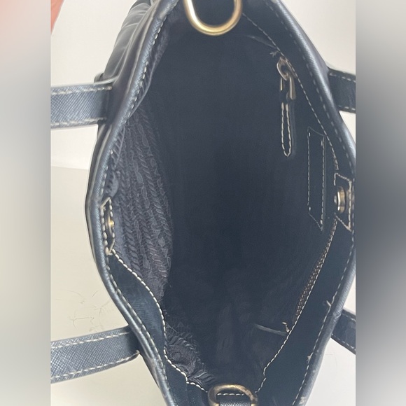 PRADA logo Vertical Tote Bag - Picture 9 of 16